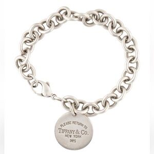 TIFFANY & CO.  
Return to Tiffany Round Tag Bracelet